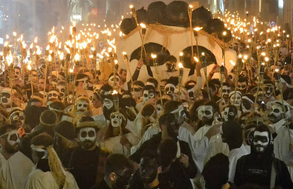 Λαμπαδηφορίες Λαμπαδηφορίες